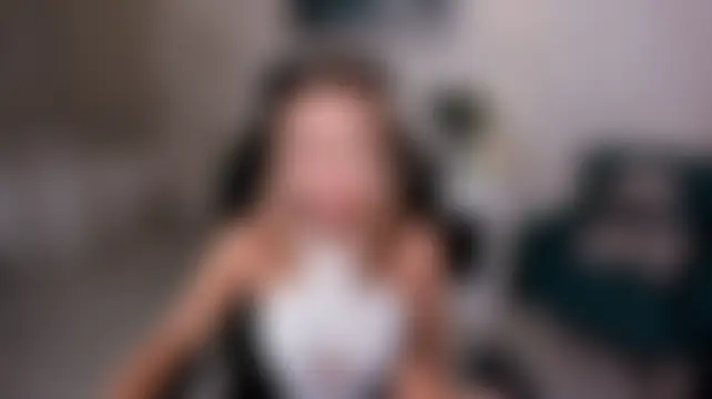 EllaCurtis' Live XXX Chat