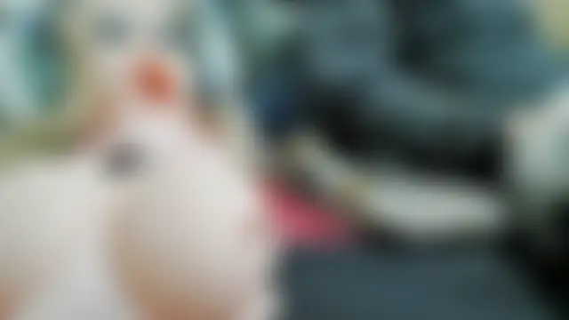 הופעת סקס קאם בשידור חי של messi_syssy