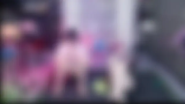 98K_001: διαδικτυακό σόου στην κάμερα