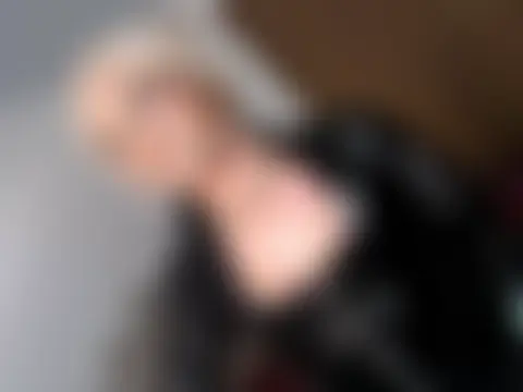 Mia_holtxxx's Webcam Show