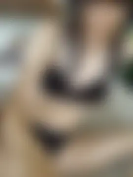 Pokazy przed seks kamerką na żywo – CeriseLapine