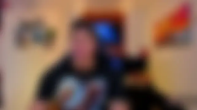 Damian_latinxxx Show in webcam