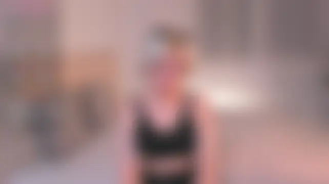 GoldenLenarz's Live XXX Chat
