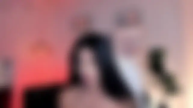 Tiffany_Low's Live Chat Room