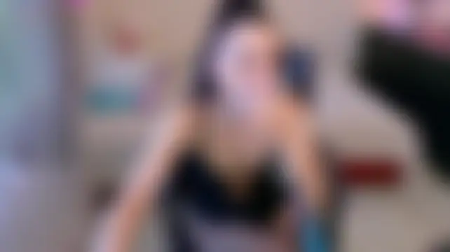 Kriss_brunette_5 Live Chatraum