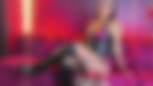 NovaaStone 在線直播表演