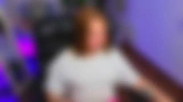 AliceTrenton live XXX chat