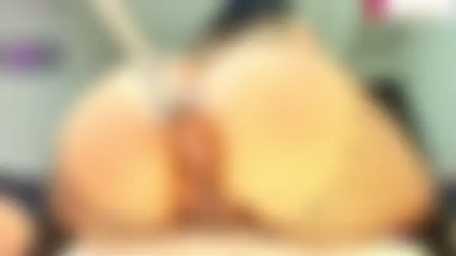 april_jhonsson's Live XXX Chat
