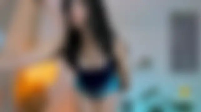Anya_Volkov Adlı Modelin Canlı XXX Sohbeti