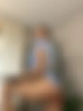 Luxa_Velvet: διαδικτυακό σόου στην κάμερα