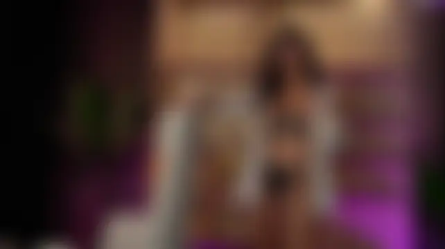 myakalifa webcam show