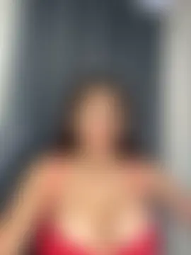 Pokazy przed kamerką – SexyFatHugeCock