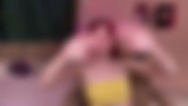 Love_is_Lola – Naživo chatovacia miestnosť