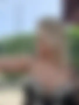 غرفة دردشة IveySin المباشرة