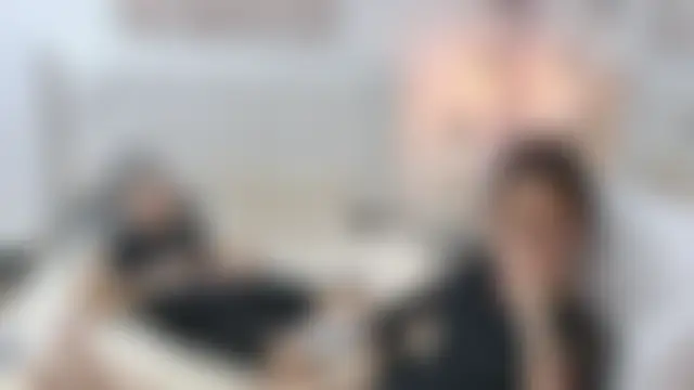 חדר צ'אט בשידור חי של sparks_eva