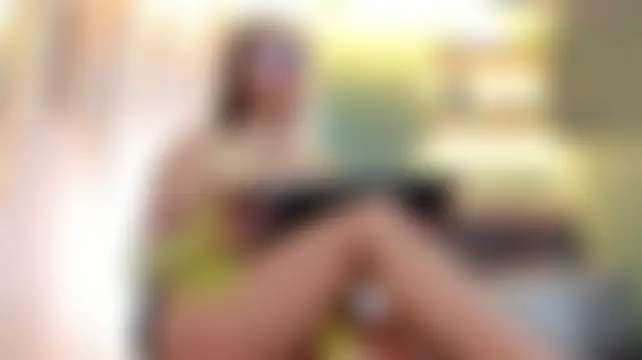 _LaraMom_ Chat XXX in diretta