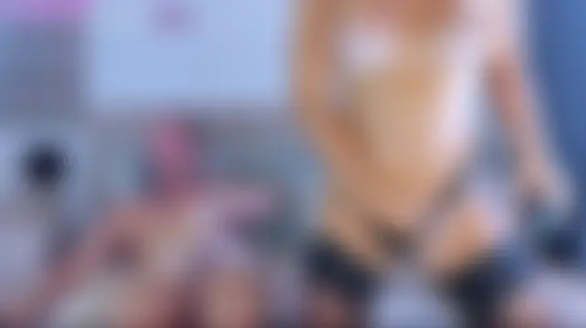 Pertunjukan Kamera Web AndrewAnnie