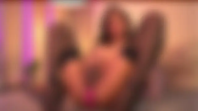 Chloe_Cherry21's Webcam Show