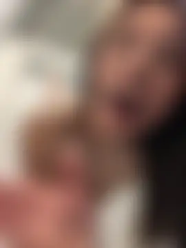 Sienna_Gol Adlı Modelin Canlı XXX Sohbeti