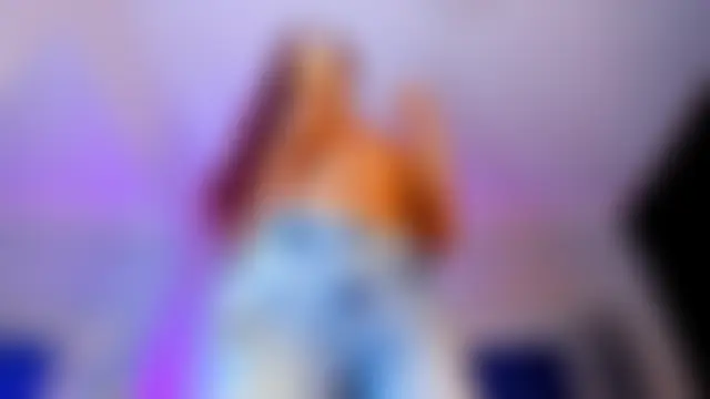 Ciara_HotTsn Webbikameraesitys