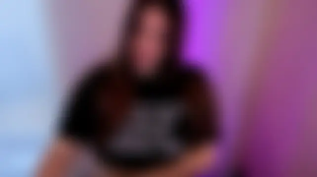 Cutie_Curvy live-chat rom