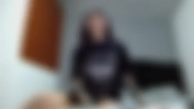 Emilia_1995 XXX чат на живо