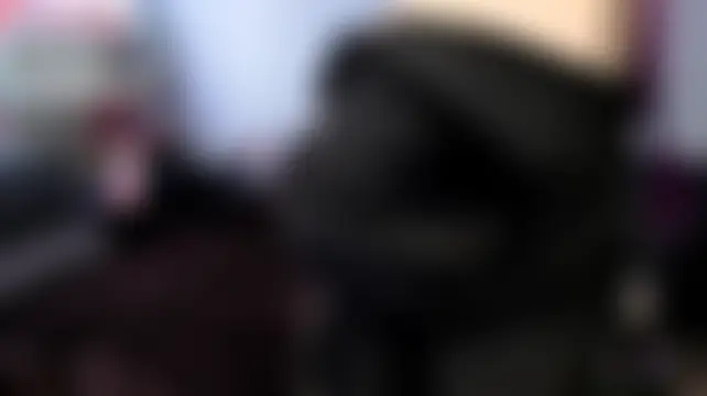 Chat +18 de KristiBloom ao vivo