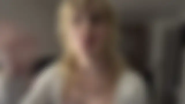 MagalyEssinger's Live XXX Chat