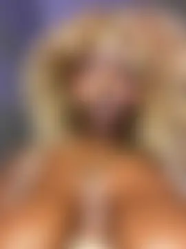 Snowy_01's Live XXX Chat