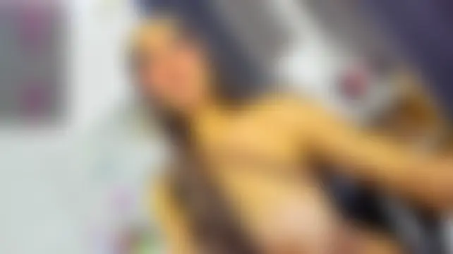 Divine___Eloeura's Webcam Show