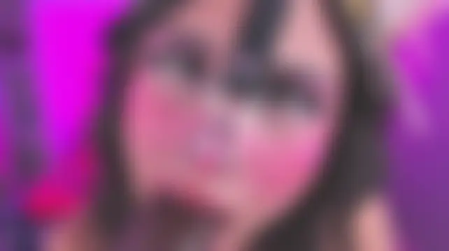 miss___megan Adlı Modelin Canlı Sohbet Odası