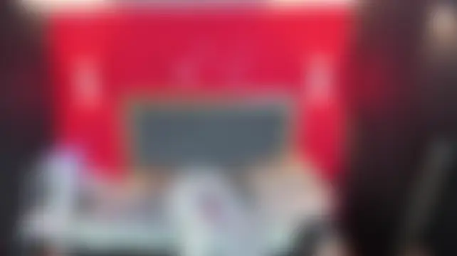 YayaHilton Cameră chat live