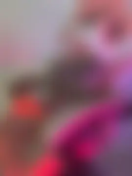 ScarletVelvetX's Live Chat Room