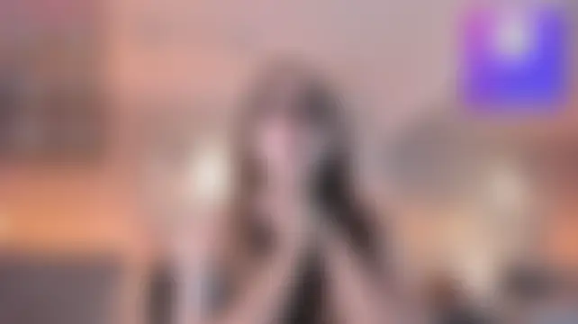 SERENAA__ élő chatszobája