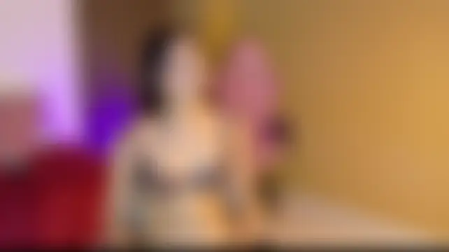 MadieJenner élő chatszobája
