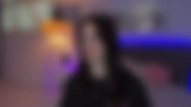 Živá chatovací místnost LuisaClover