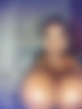 queenbusty – Naživo chatovacia miestnosť