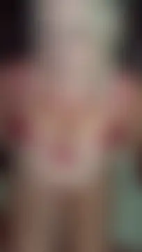 חדר צ'אט בשידור חי של Bella_Squirts