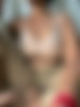 cute_girl_99's Live Chat Room