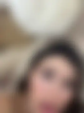 Susy_444 Adlı Modelin Canlı Sohbet Odası