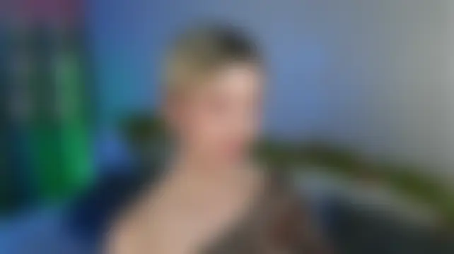 LindaThackerr Adlı Modelin Canlı Sohbet Odası