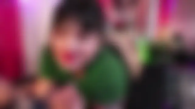 غرفة دردشة Rachellkors المباشرة