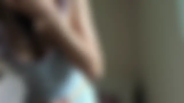 חדר צ'אט בשידור חי של ErlinaBuoy