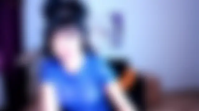 غرفة دردشة Silvia_Wallec المباشرة