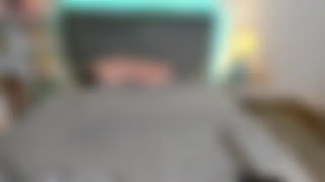 DellaRows live-chat rom