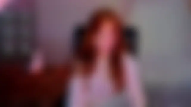 Elle_Funning Adlı Modelin Canlı Sohbet Odası