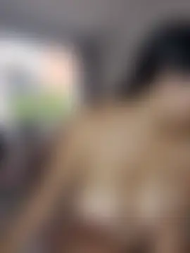 XXX chat uživo modela karla-bruni