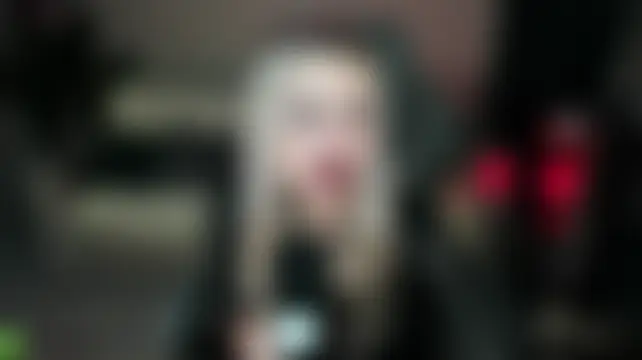 LaslyAngel Adlı Modelin Canlı Sohbet Odası
