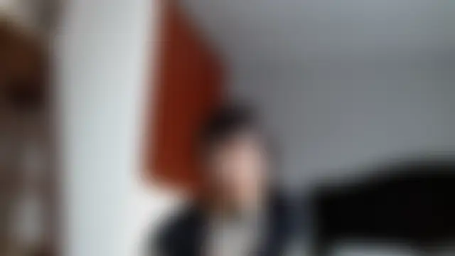 Emilia_1995 Adlı Modelin Canlı Sohbet Odası