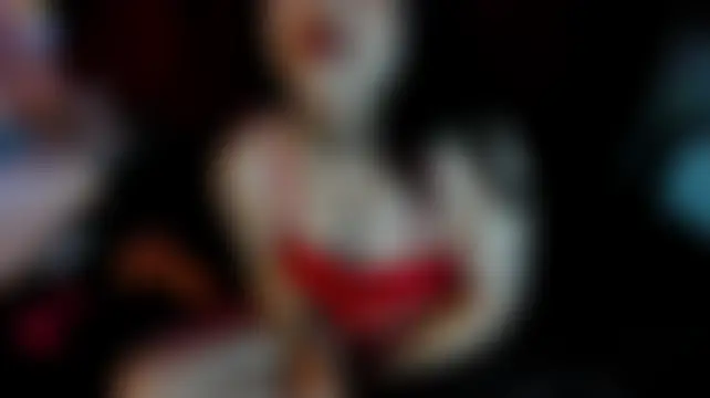 غرفة دردشة HannaRoussee المباشرة